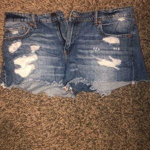 women’s shorts!